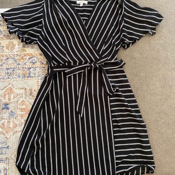 Monteau Dresses & Skirts - Striped Black Faux-Wrap Dress